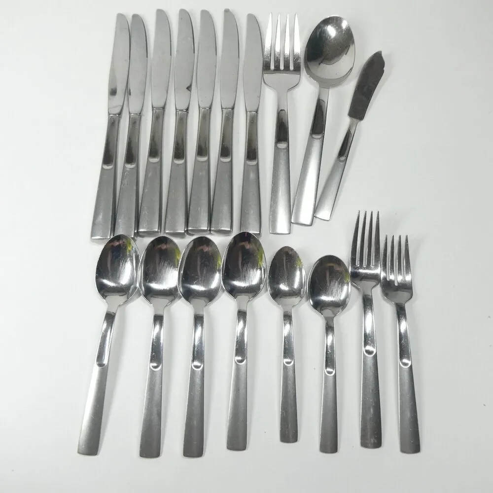Oneida Satin Scoop Stainless Flatware 18pc Lot Spoons Serving Knives